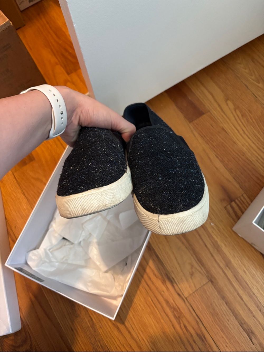 Vince Navy Glitter Slip-On Sneakers - Picture 6 of 6